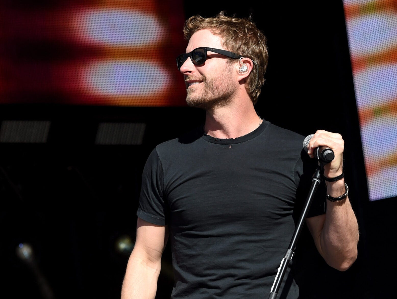 Dierks Bentley Cancels Tour Stop Due To COVID Case