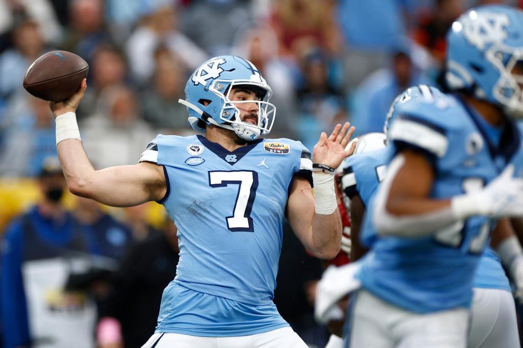 Indian Trail High School And Unc Quarterback Sam Howell Has Weird 