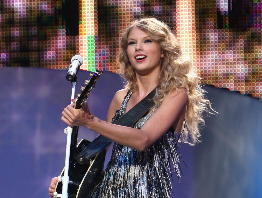 top-five-taylor-swift-country-music-moments