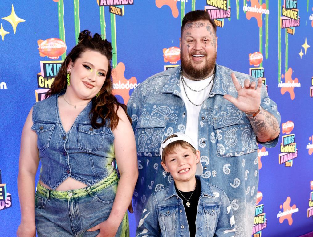 Jelly Roll on the Kid's Choice Awards red carpet with his daughter Bailie and his son Noah. 